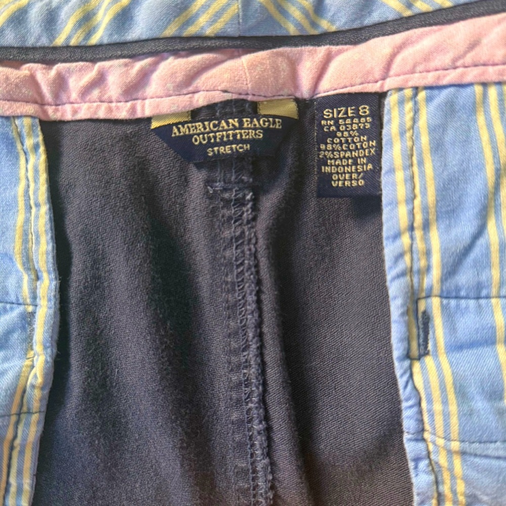 AE Blue Shorts - Picture 2 of 5